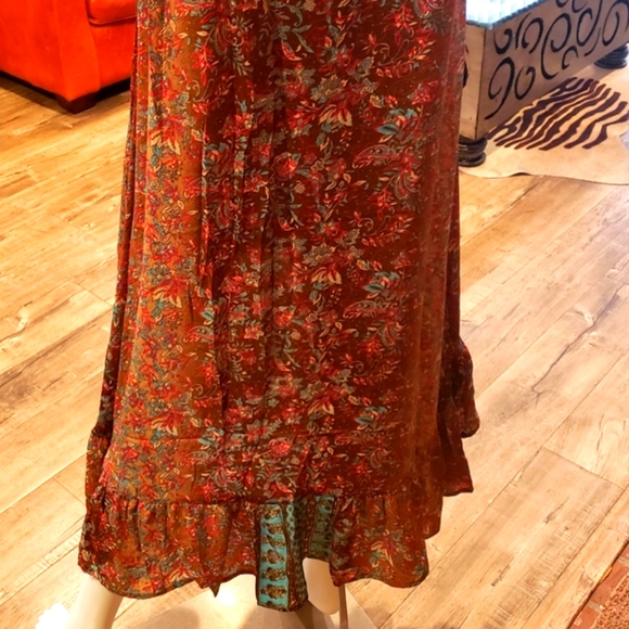 Karma Highway Silky HiLo Tier Boho Print Shift Dress OS NWT - Picture 5 of 7